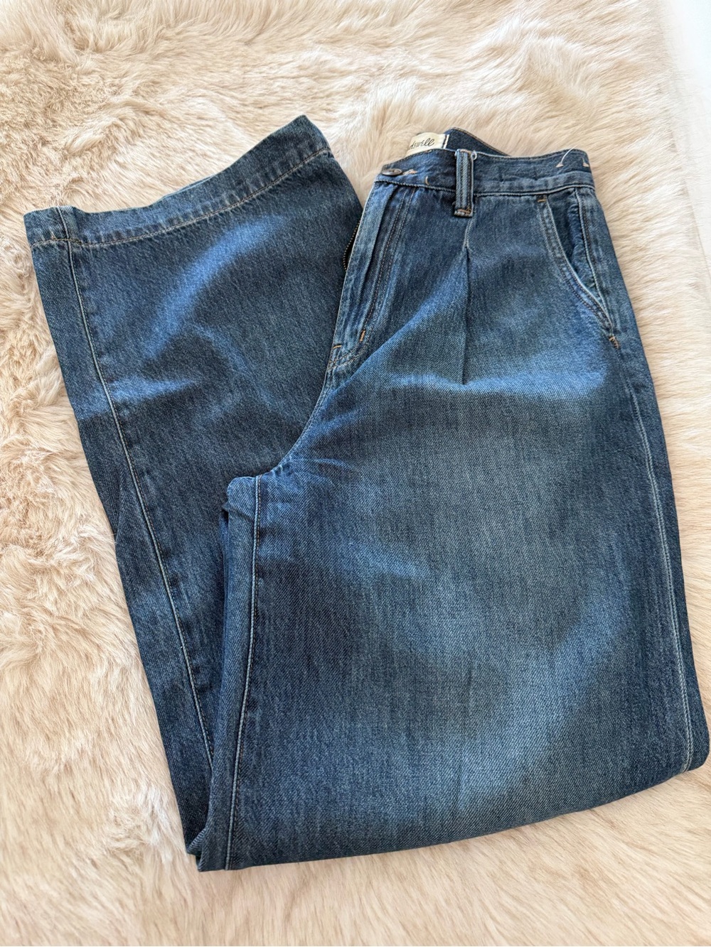 Madewell HARLOW
WIDE-LEG JEAN
26